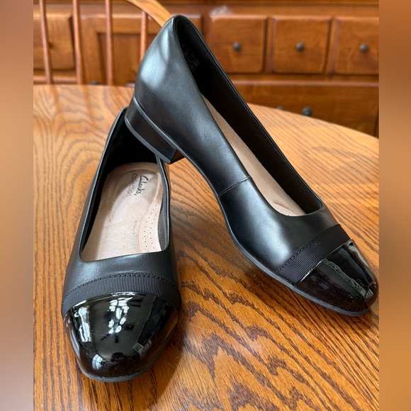 Clarks Juliet Monte Black Wide Width Flats Size 8.5 Wide - Picture 1 of 6
